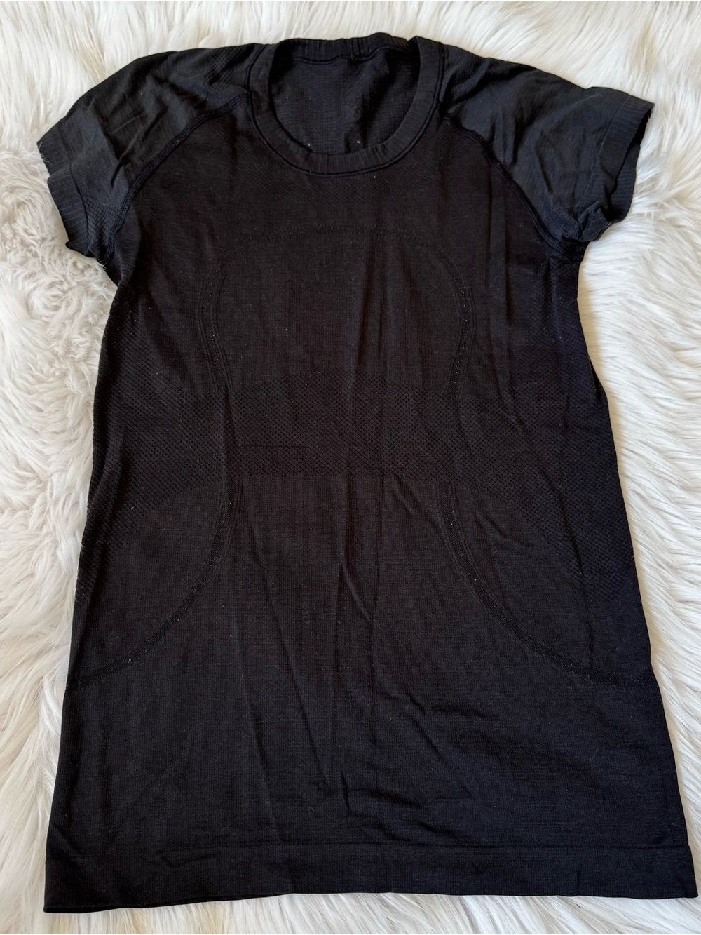 lululemon athletica Black Short Sleeve Athletic Tee
